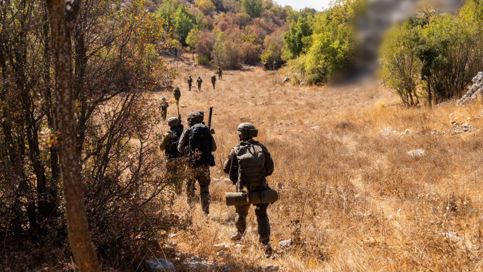 مصادر لبنانية: قوات الاحتلال اختطفت شخصا بعملية إنزال في شمال لبنان