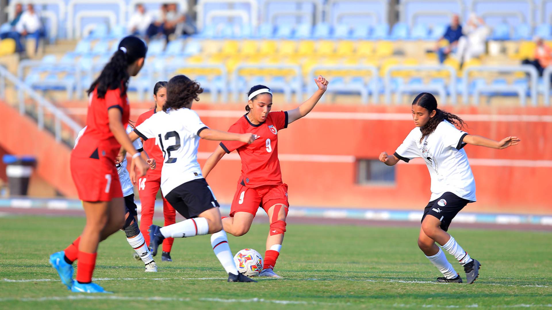 من المباراة الودية بين الأردن ومصر