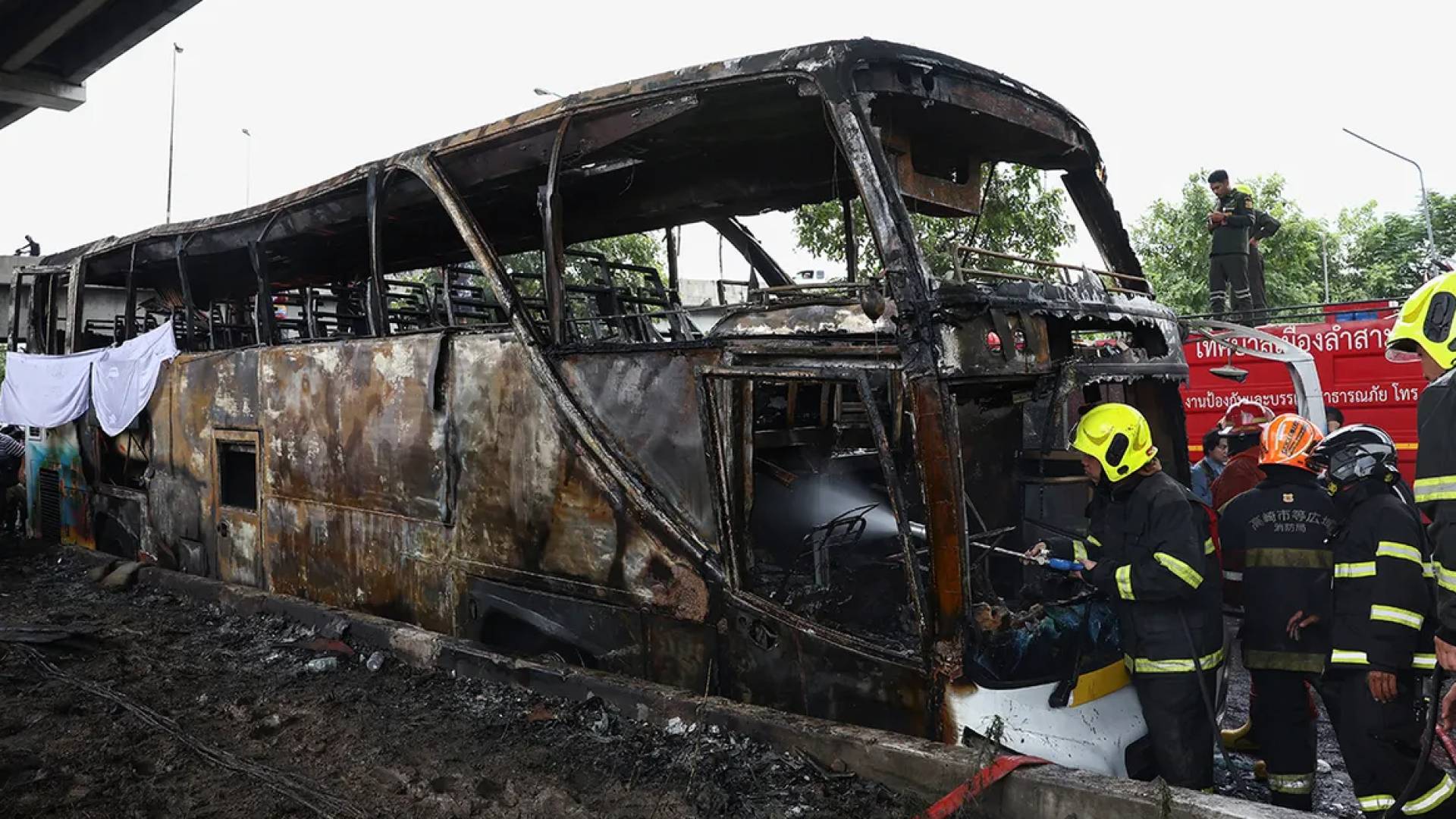 وفاة 23 طالبا برحلة مدرسية في هذه الدولة