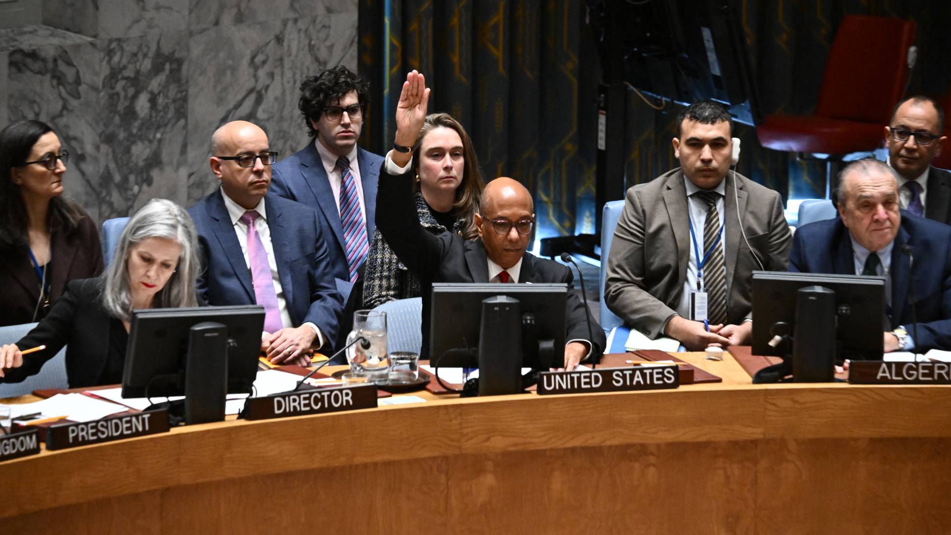 الولايات المتحدة تستخدم الفيتو ضد مشروع قرار يطالب بوقف إطلاق النار في غزة