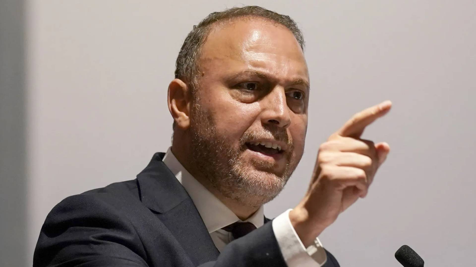 زملط: تل أبيب لديها خطة وتسعى لإزالة الشعب الفلسطيني من أرضه