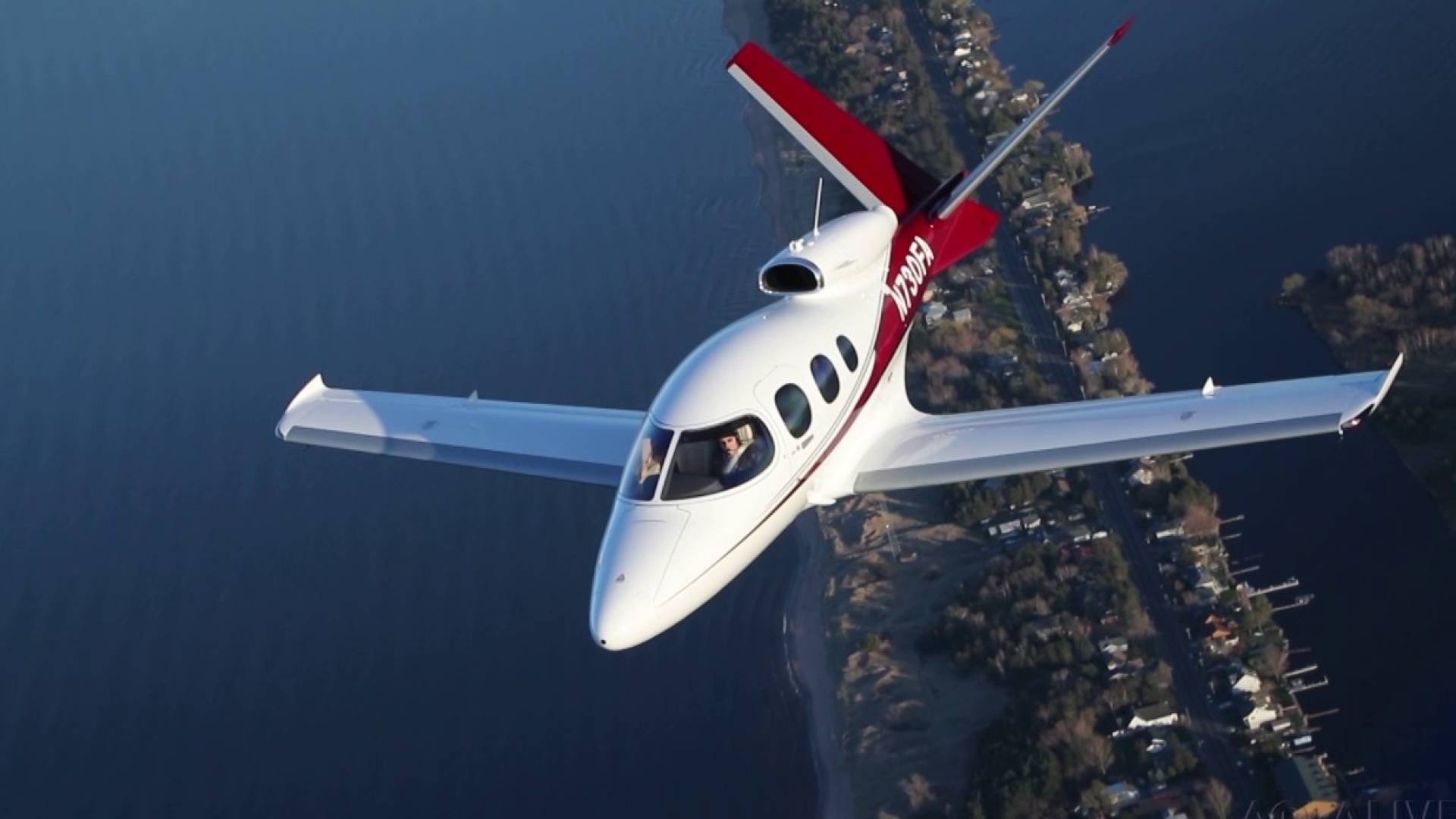 طائرة صغيرة ذات محرك واحد