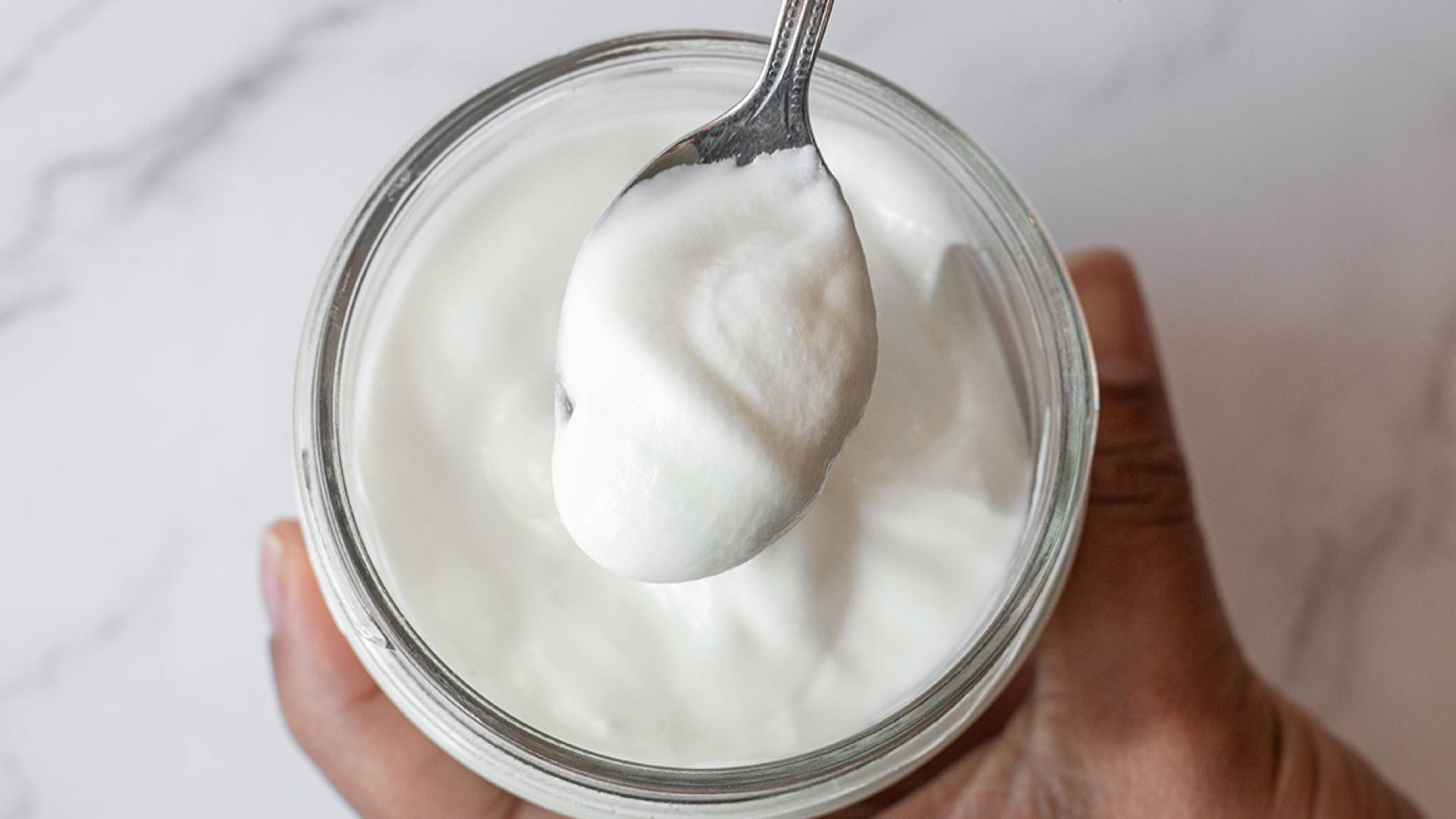 لبن زبادي - تعبيرية