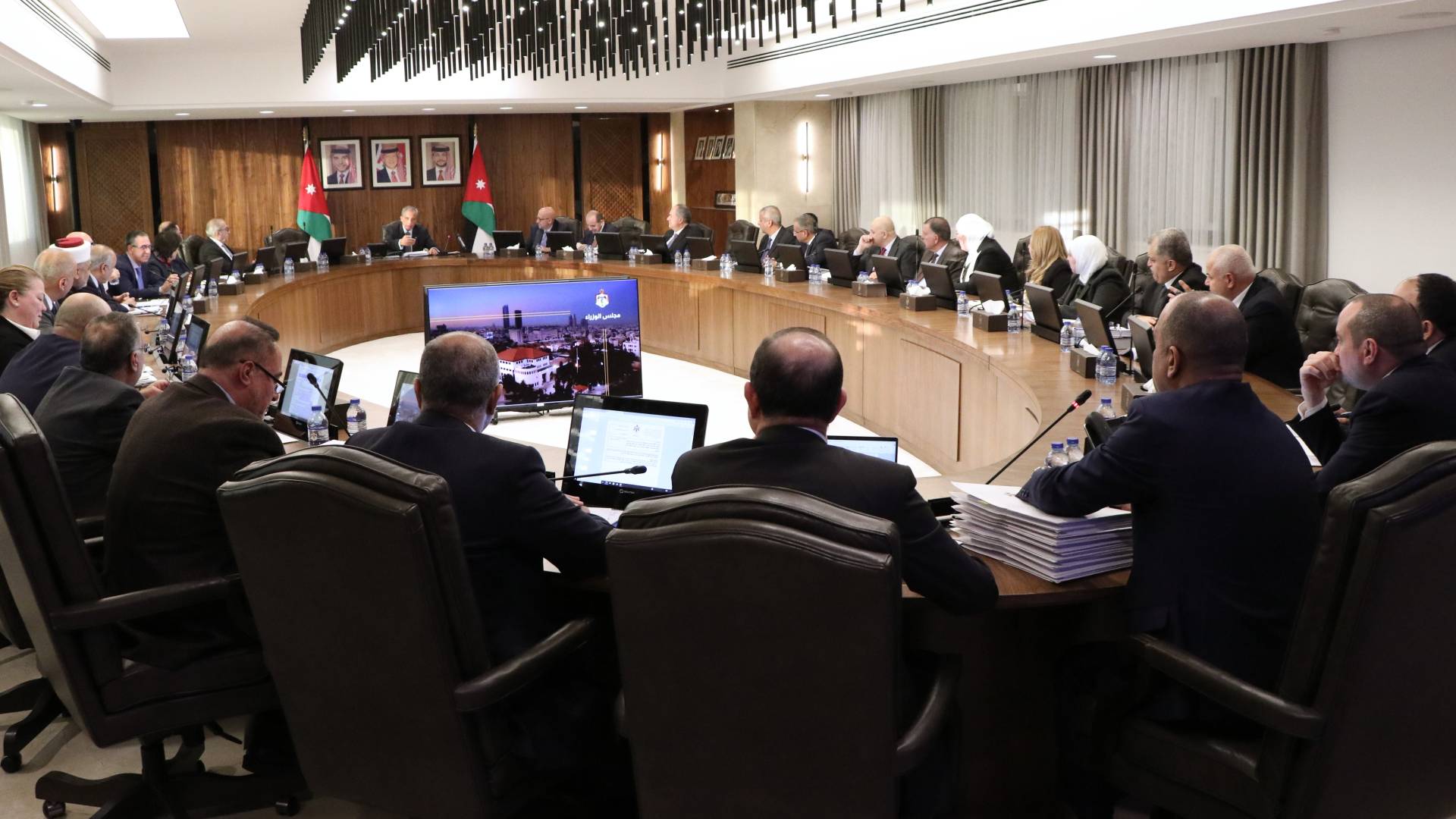 قرارات حكومية جديدة في الأردن