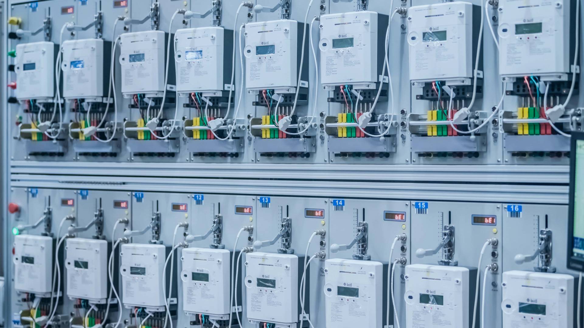 عدادات كهرباء ذكية