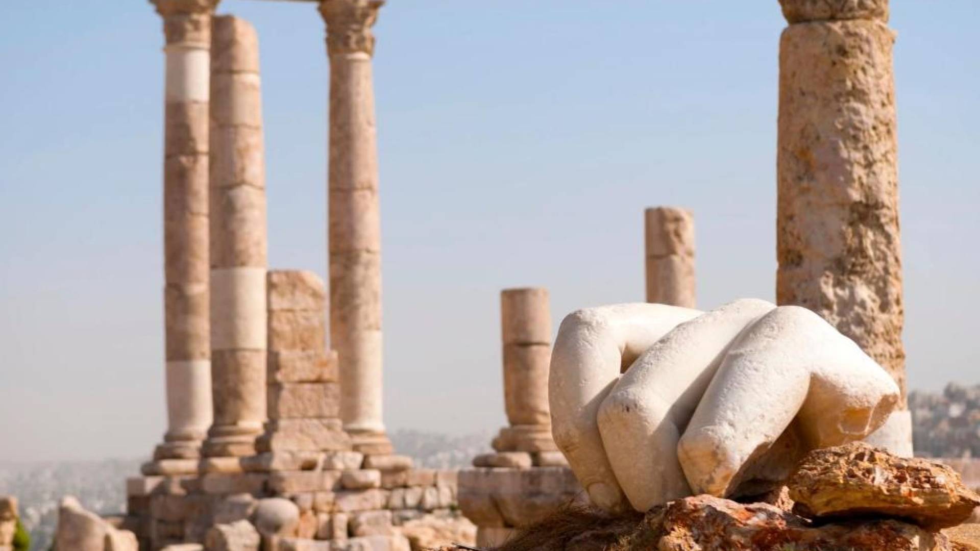 من موقع جبل القلعة الأثري