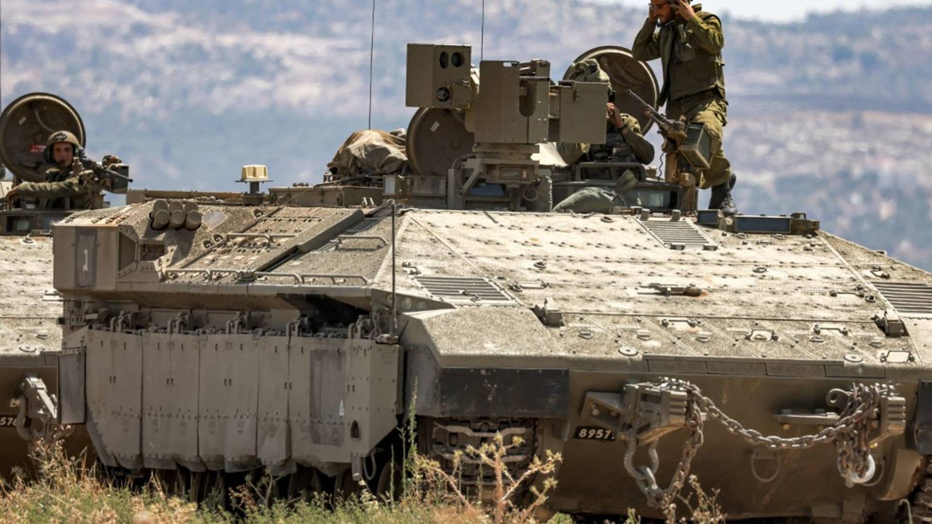 ناقلة جند لجيش الاحتلال