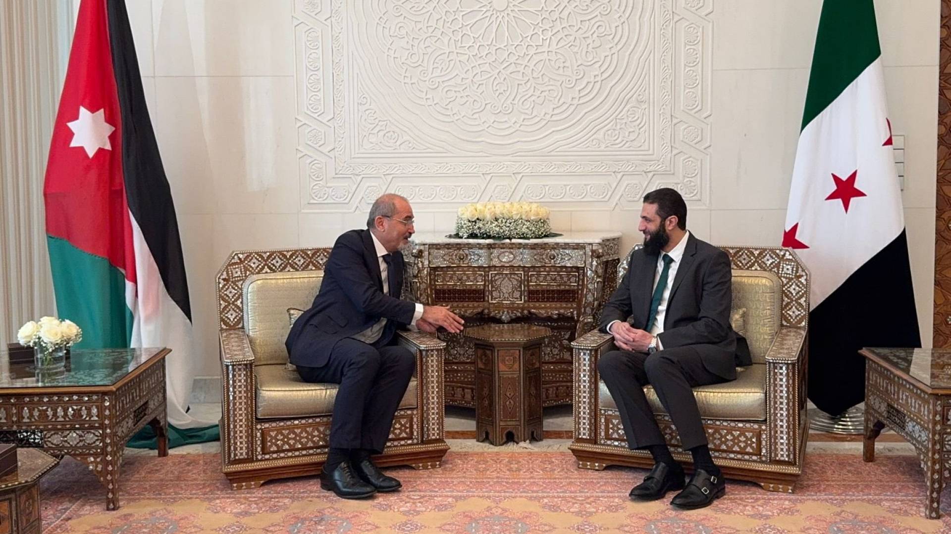 وزير الخارجية وشؤون المغتربين أيمن الصفدي وأحمد الشرع