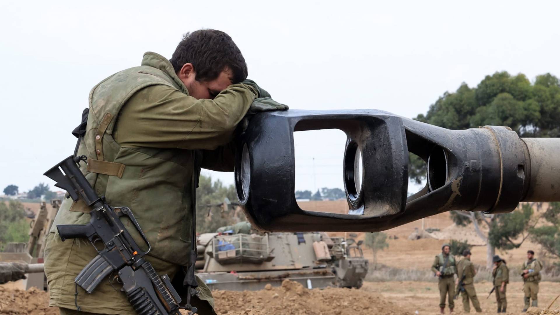 جنود احتلال في قطاع غزة