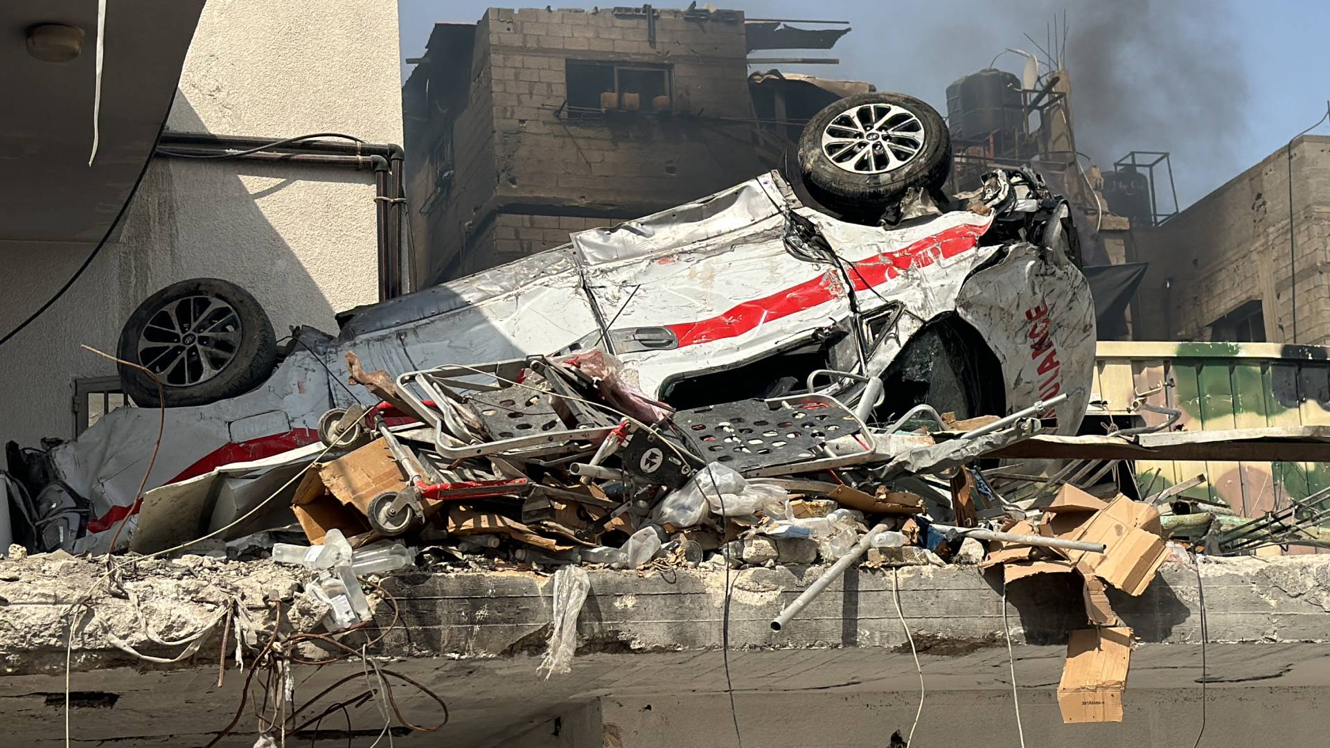 استهداف سيارة إسعاف في قطاع غزة