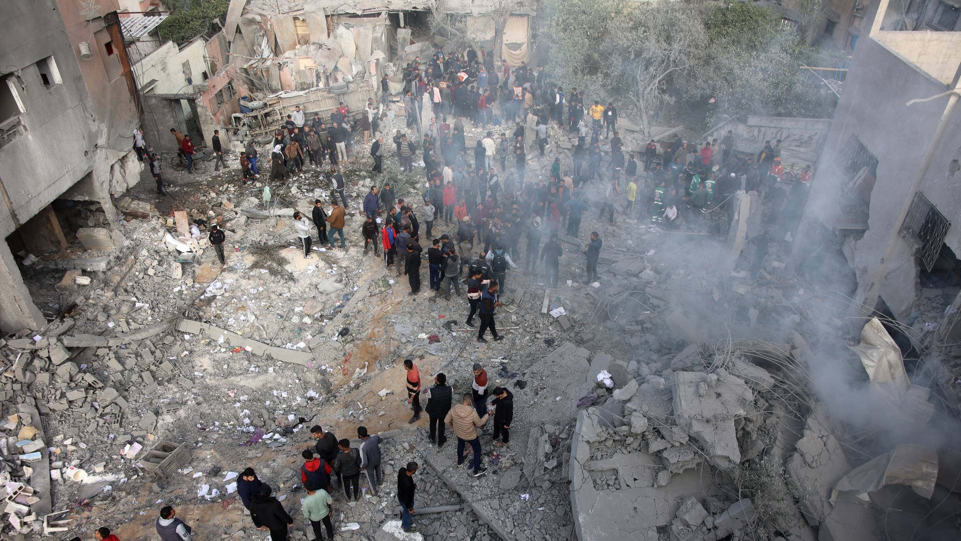 قصف عنيف على قطاع غزة