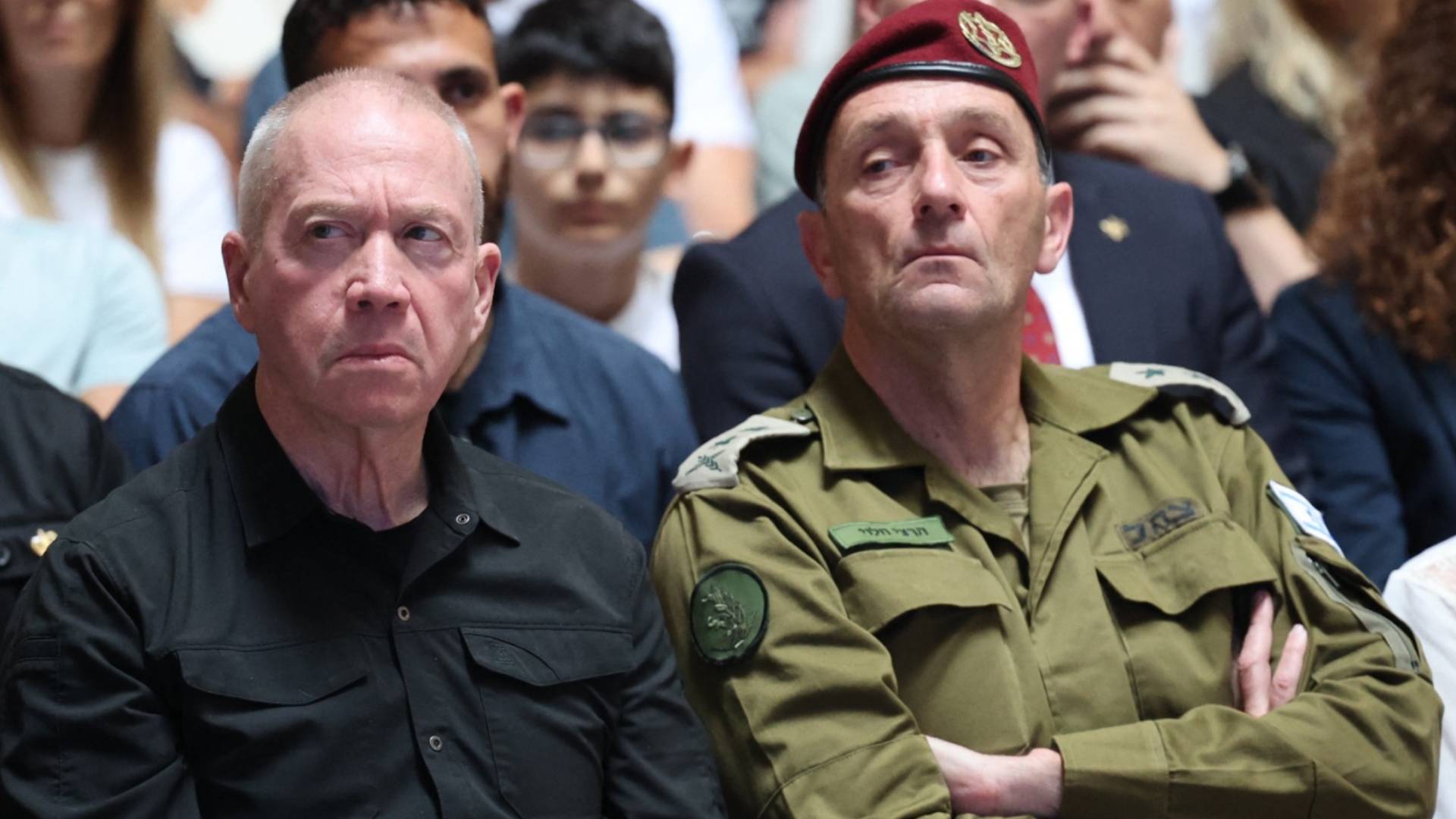 وزير الحرب السابق بحكومة الاحتلال الإسرائيلي يوآف غالانت ورئيس أركان جيشه "أرشيفية"