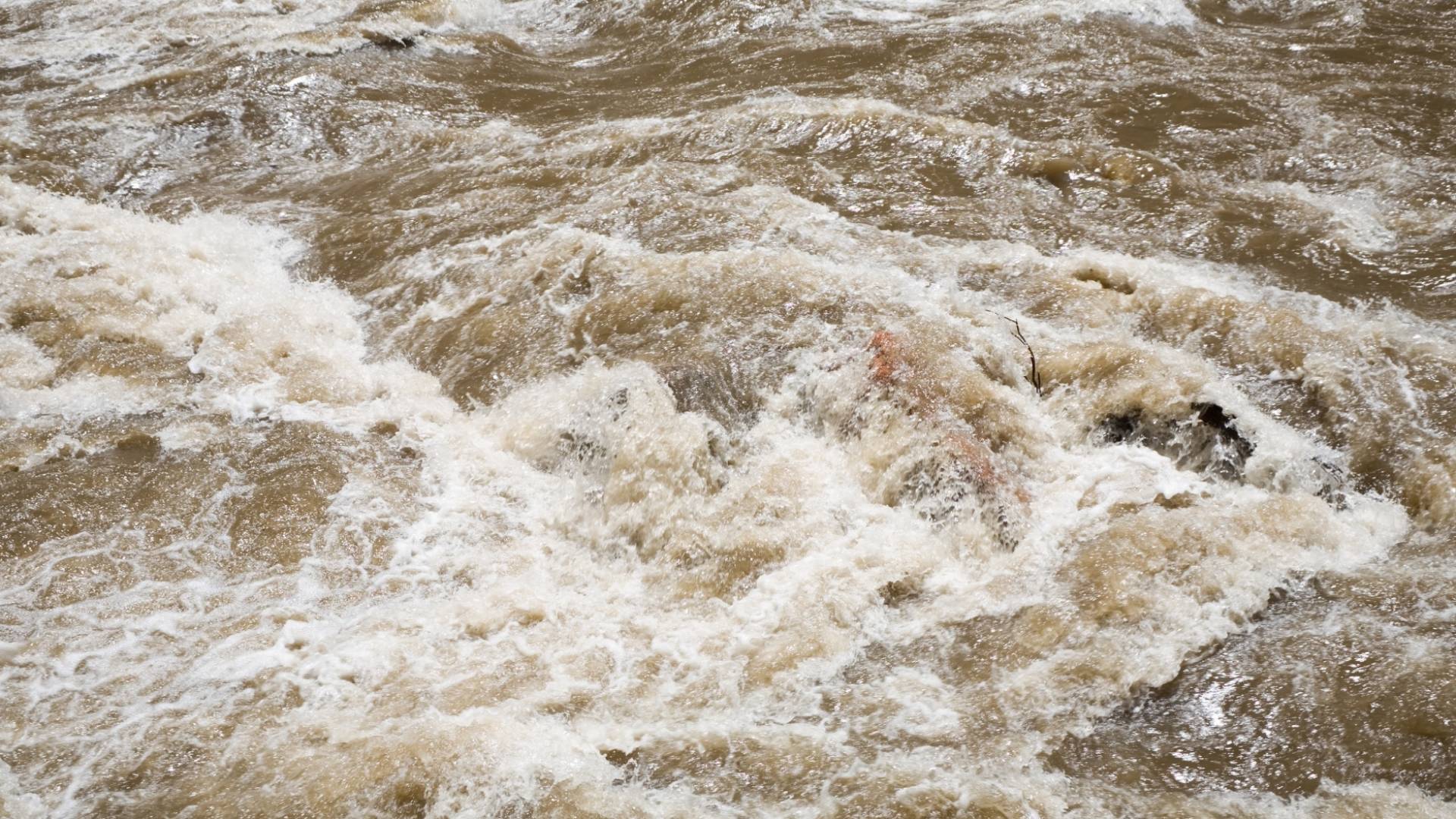 سيول جارفة - تعبيرية