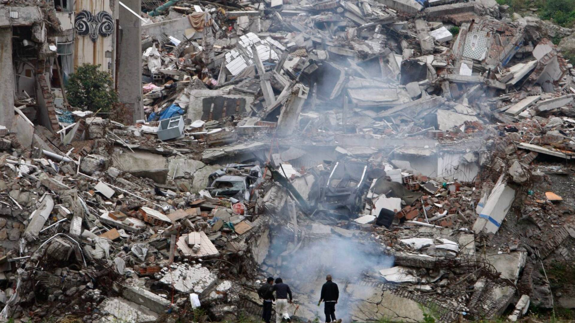 دمار جراء زلزال