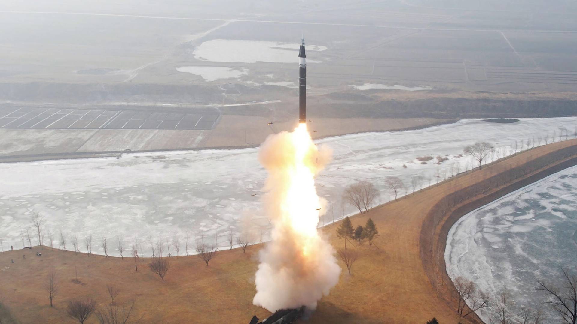 إطلاق صاروخ فرط صوتي في موقع غير محدد في كوريا الشمالية