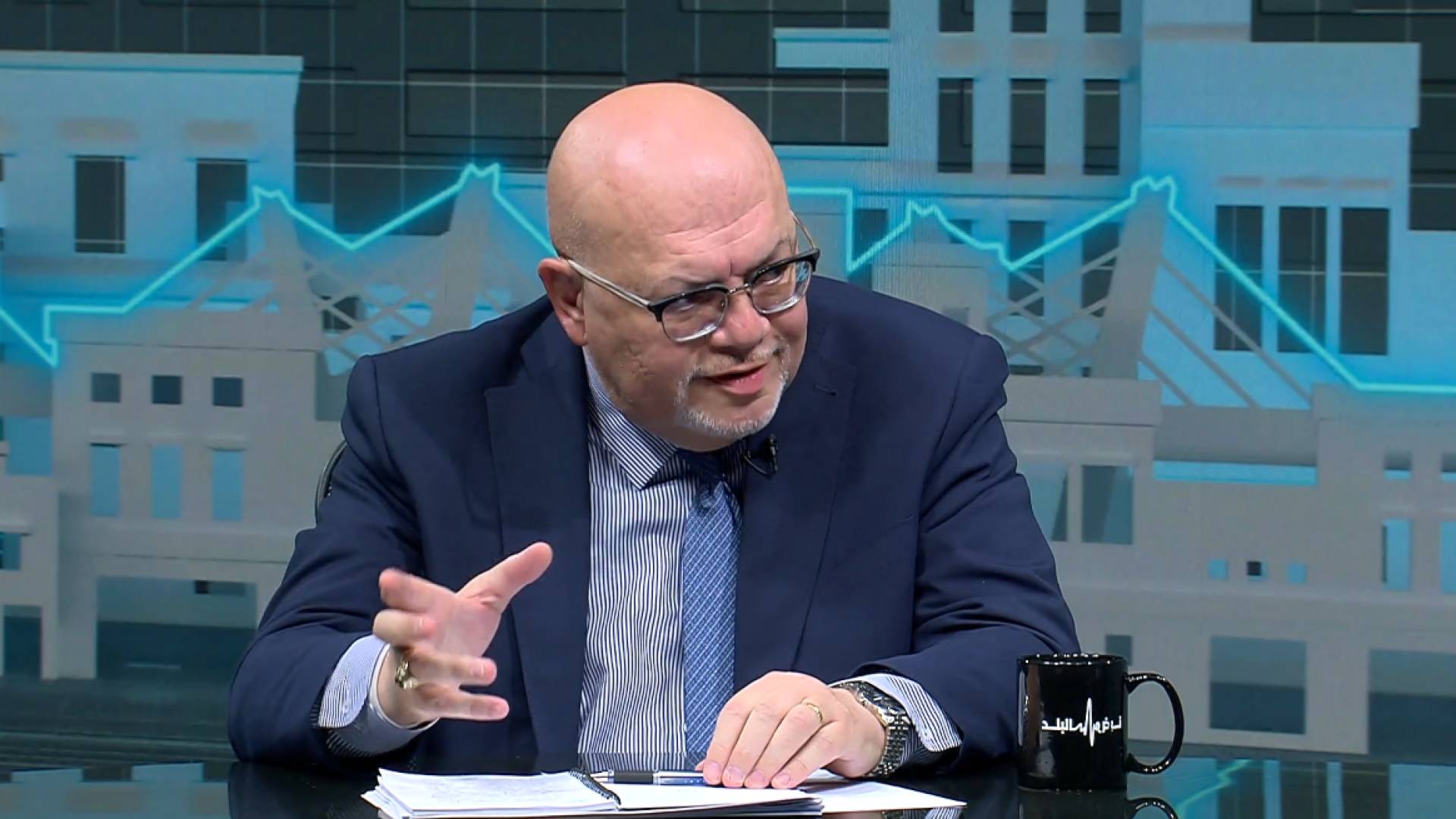 وزير الأشغال السابق سامي هلسة