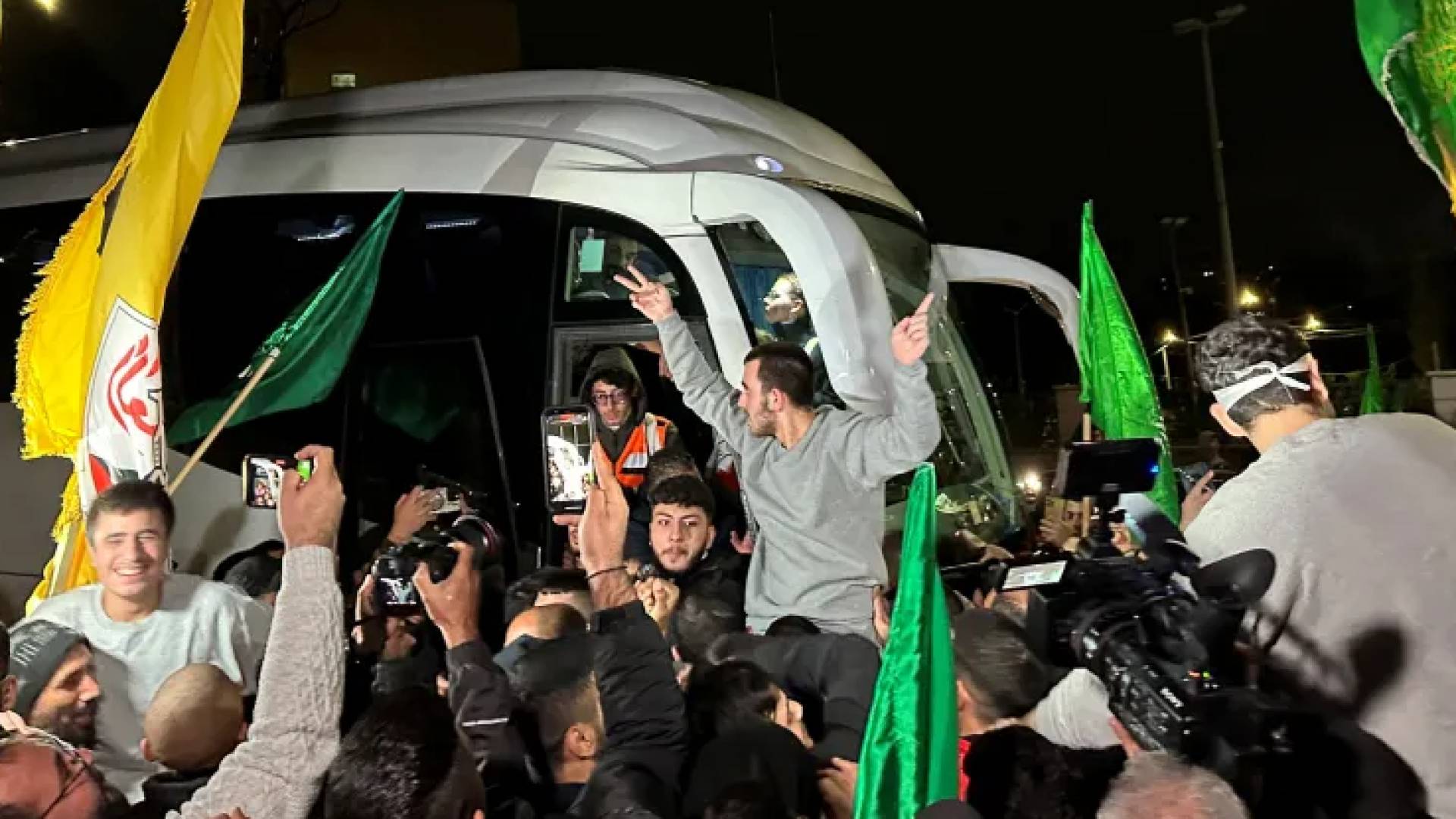 أسرى محررين من سجون الاحتلال