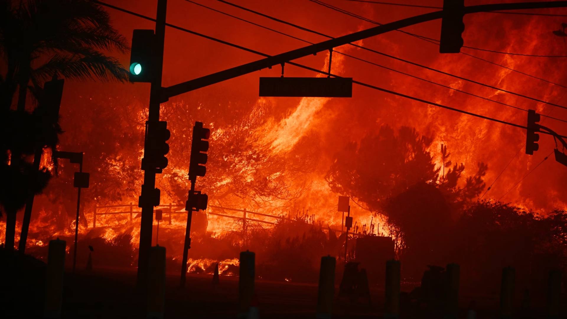 حرائق لوس أنجلوس "ارشيفية"