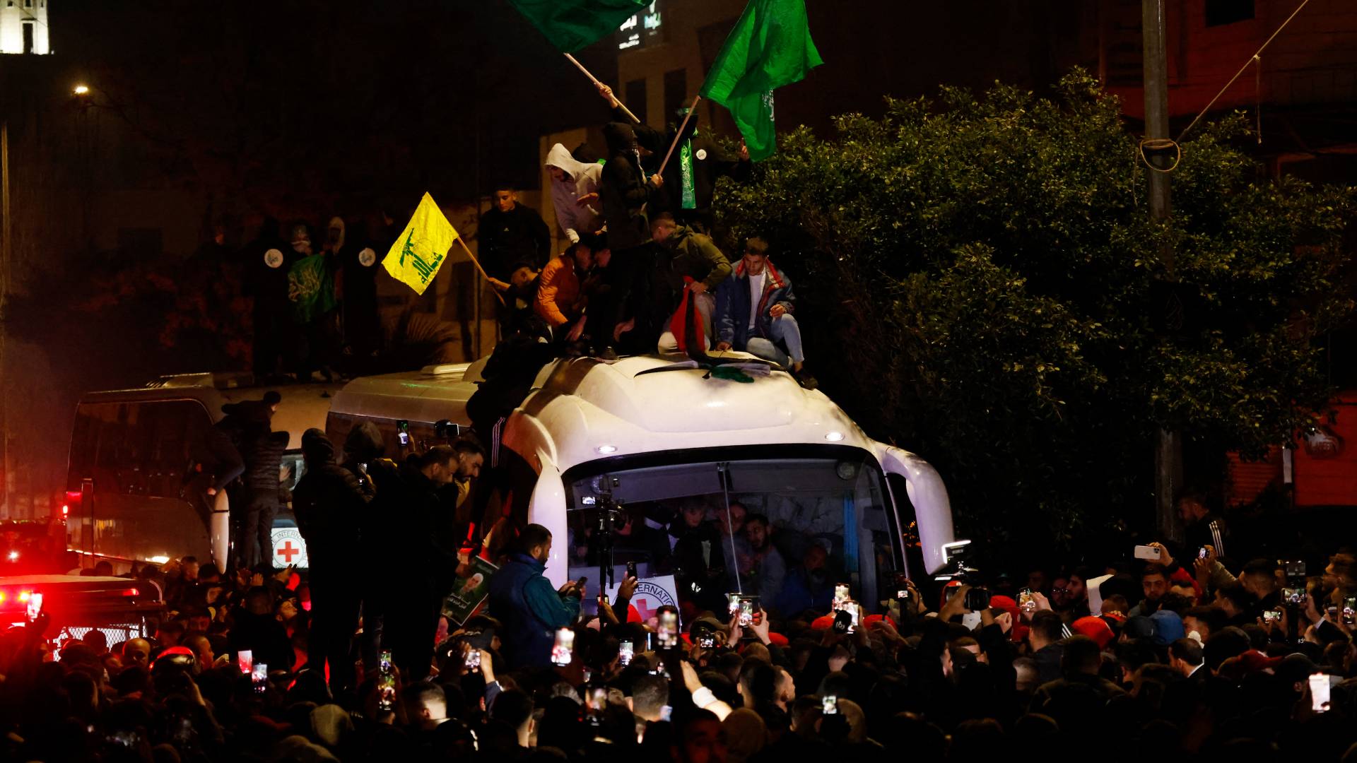 أسرى وأسيرات محررون في الضفة الغربية