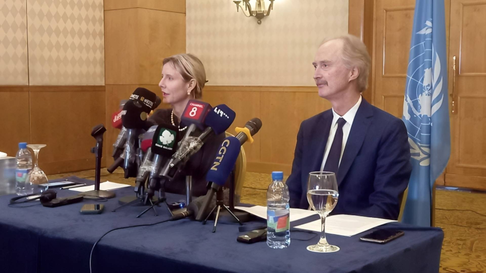 المبعوث الأممي إلى سوريا غير بيدرسون خلال مؤتمر صحفي في دمشق