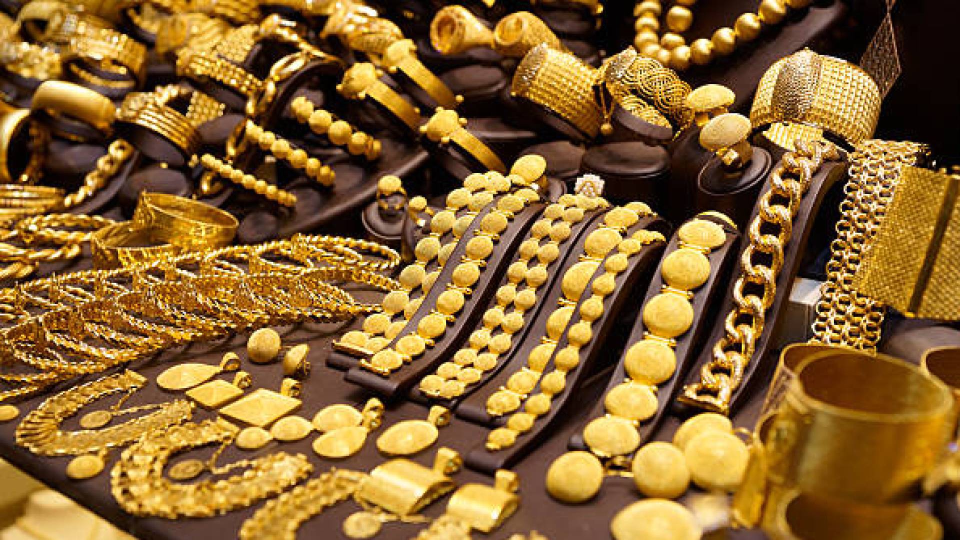 مجوهرات ذهبية