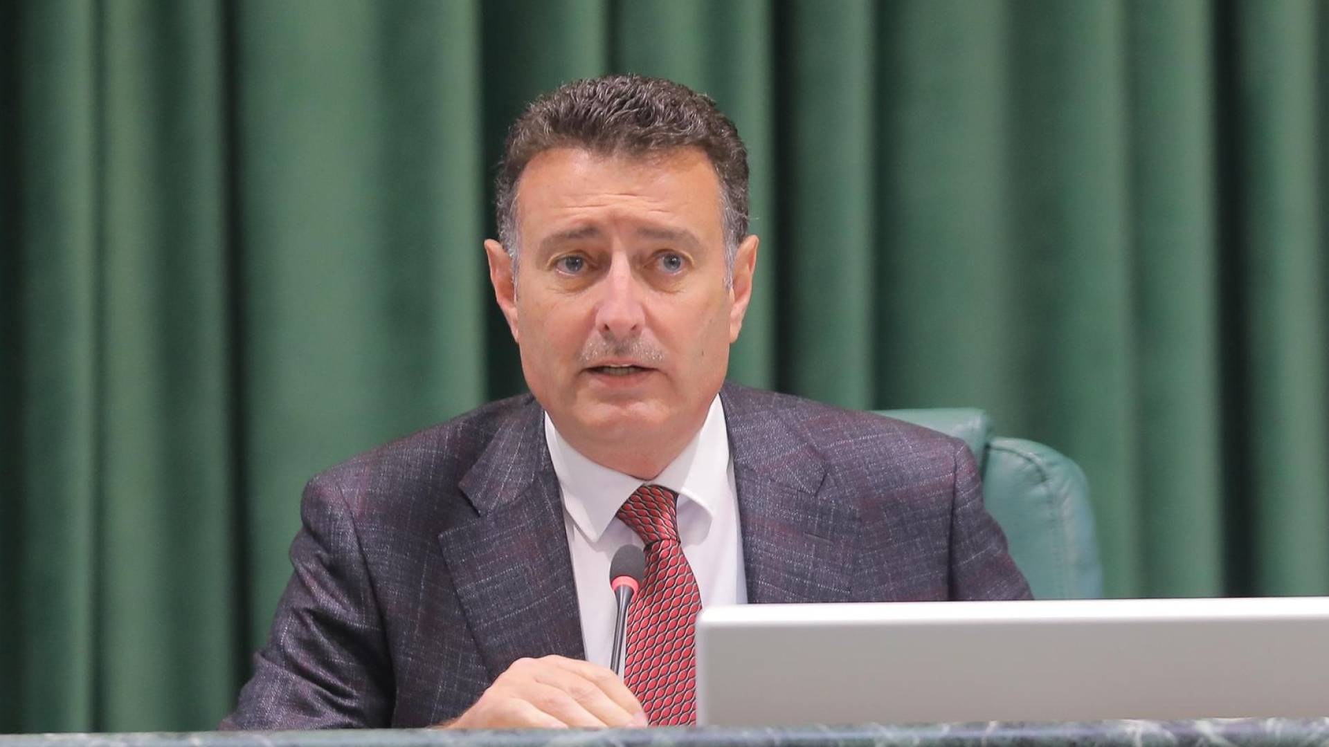 رئيس مجلس النواب احمد الصفدي