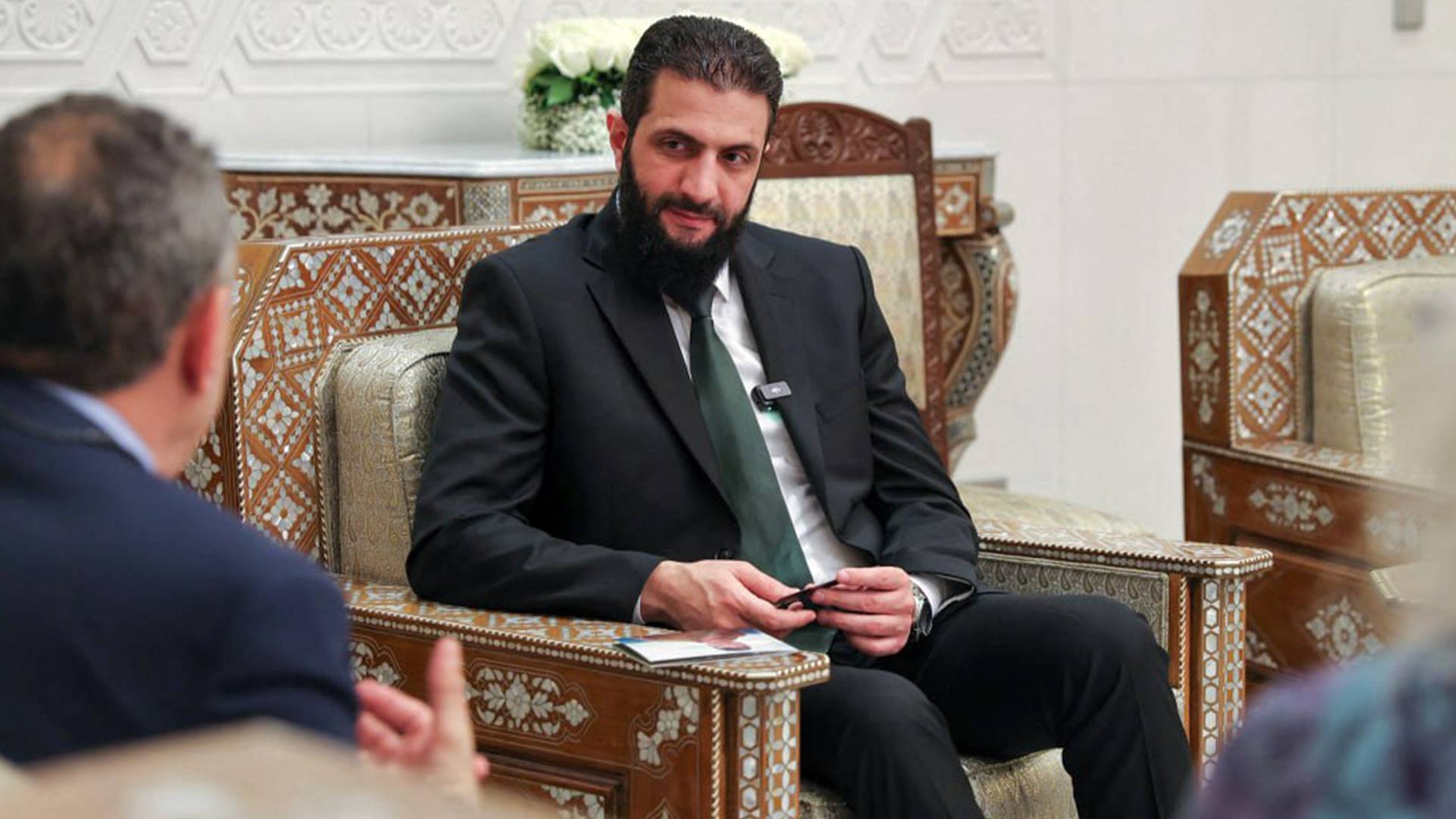 قال قائد الإدارة السورية الجديدة أحمد الشرع