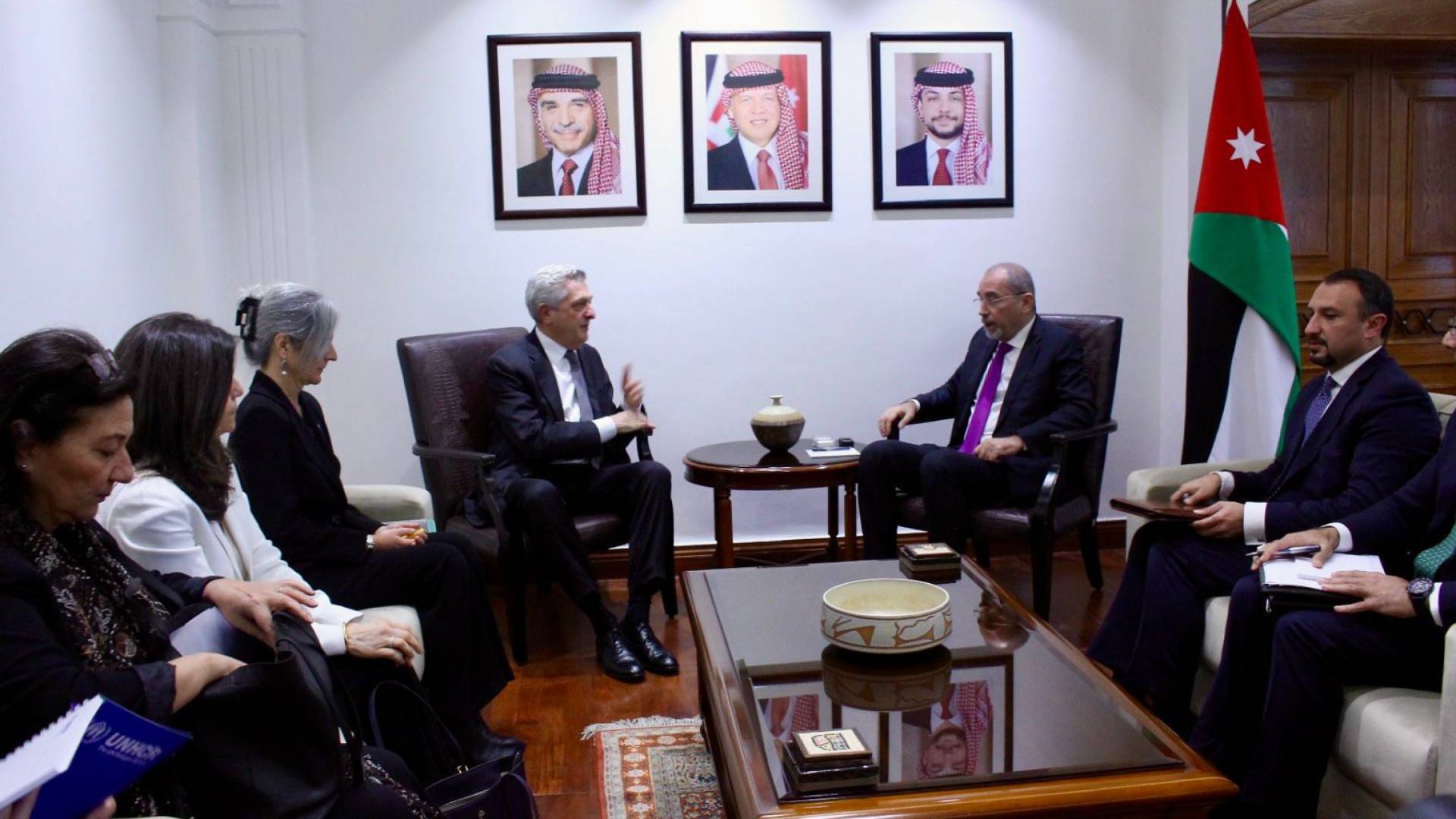 الصفدي ومفوض الأمم المتحدة لشؤون اللاجئين يبحثان التعاون إزاء ملف اللاجئين السوريين