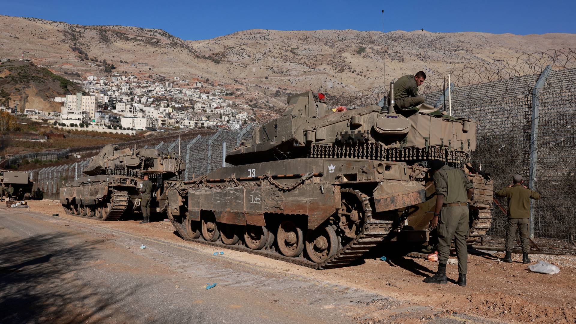 قوات اسرائيلية في جبل الشيخ