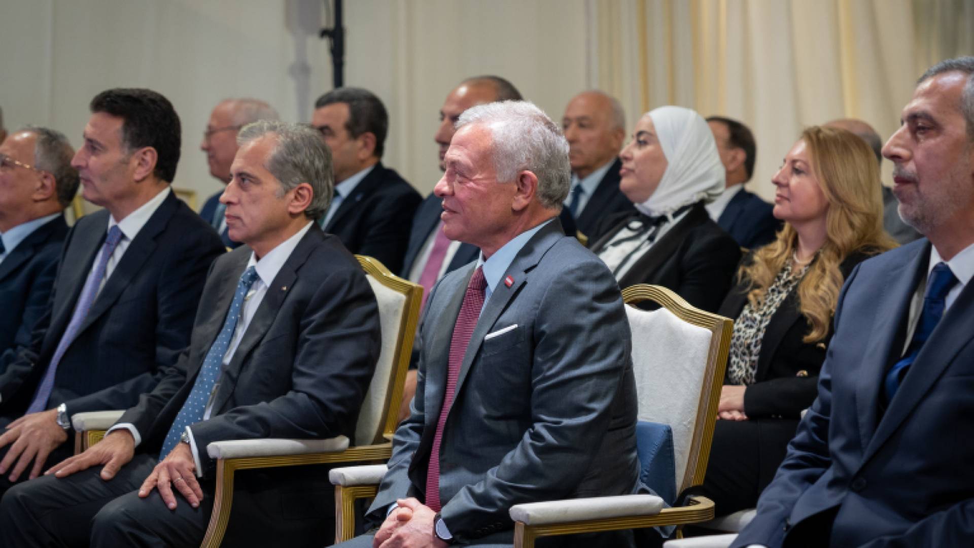 الملك يفتتح المقر الجديد لنقابة المحامين الأردنيين