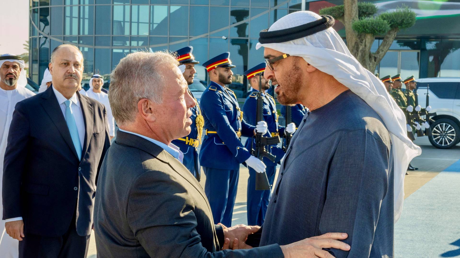 الملك يؤكد لرئيس الإمارات أن أي حل للقضية الفلسطينية لن يكون على حساب أمن واستقرار الأردن والمنطقة