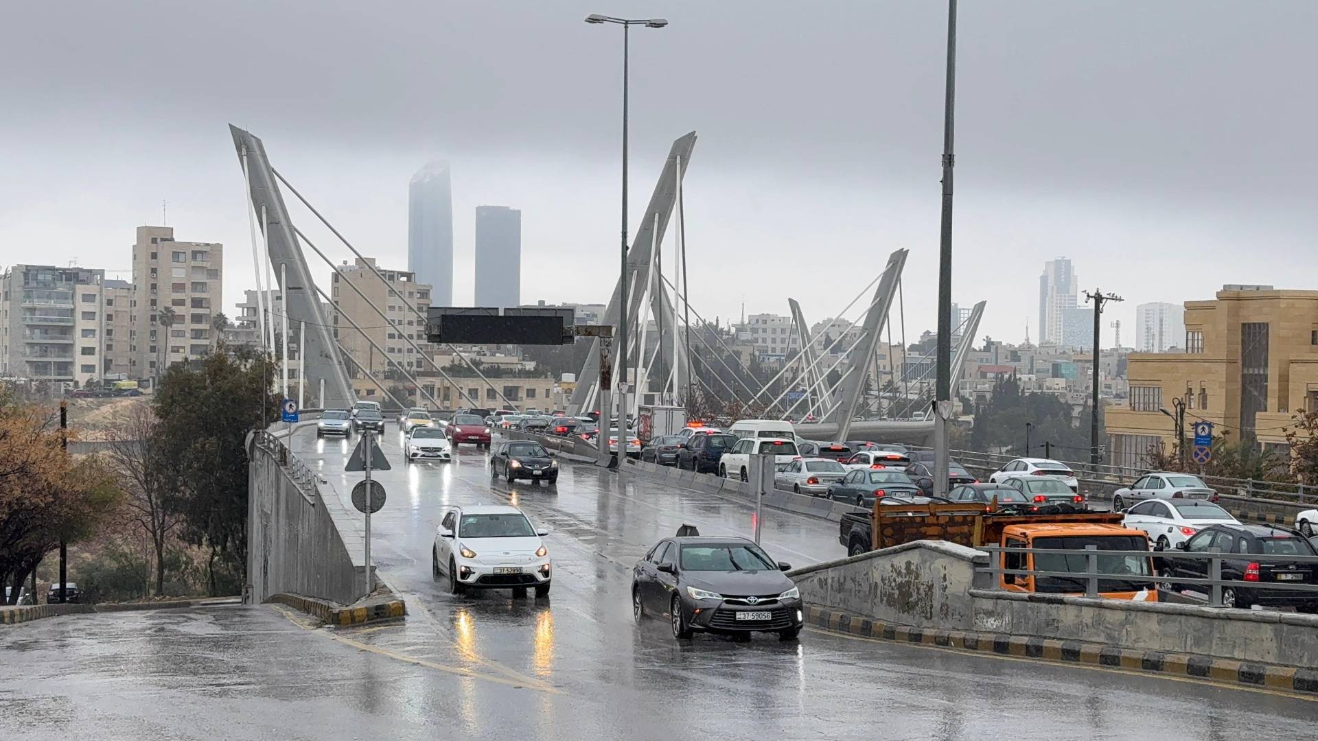 أجواء ماطرة في العاصمة عمان