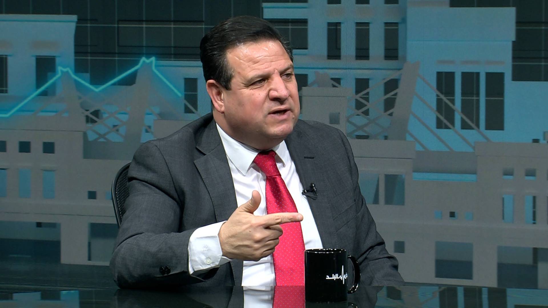 رئيس حزب الجبهة العربية للتغيير النائب العربي في الكنيست الإسرائيلي