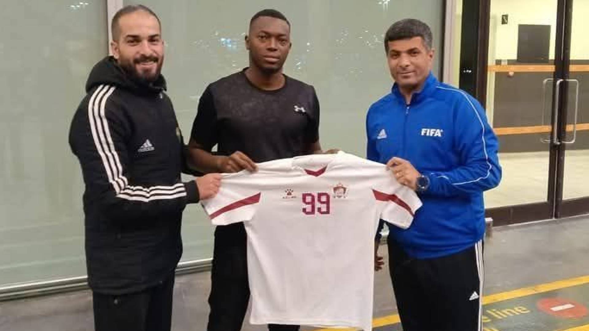 من استقبال اللاعب