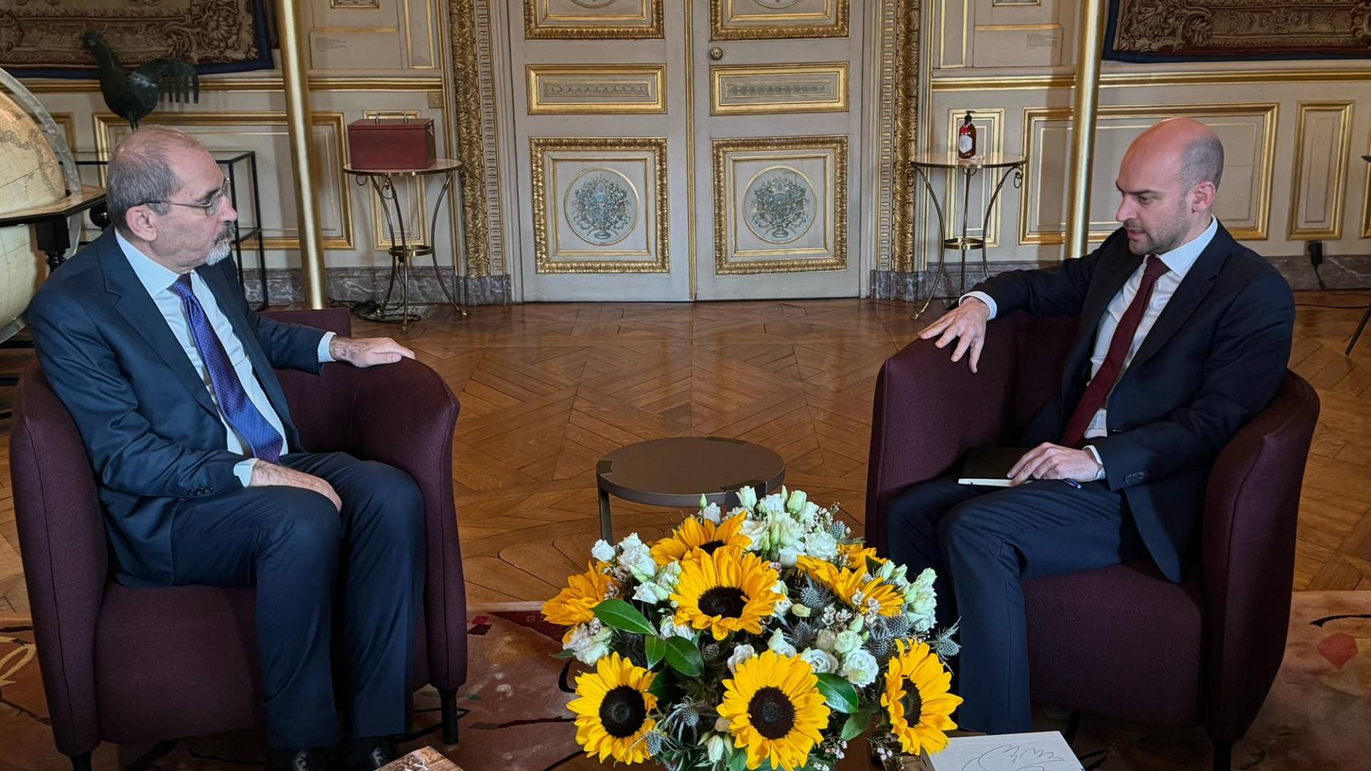 الصفدي ونظيره الفرنسي