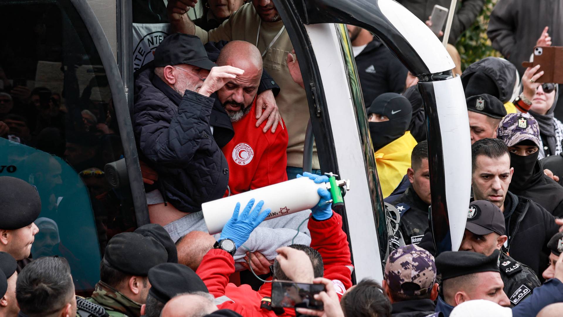 أسرى محريين من سجون الاحتلال