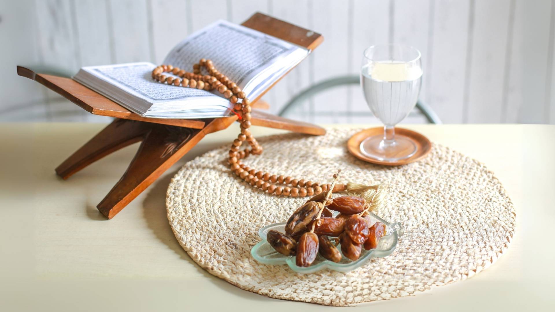 صورة تعبر عن طقوس رمضانية