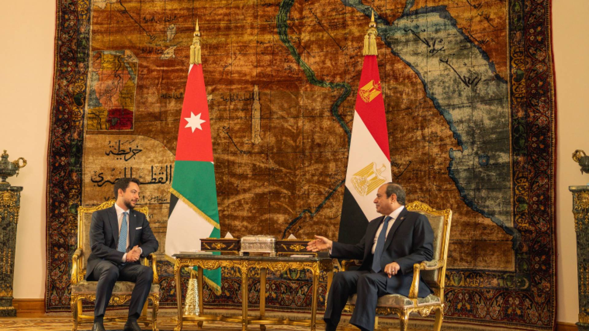 ولي العهد يؤكد للسيسي دعم الأردن للجهود المصرية المبذولة لإعادة إعمار غزة