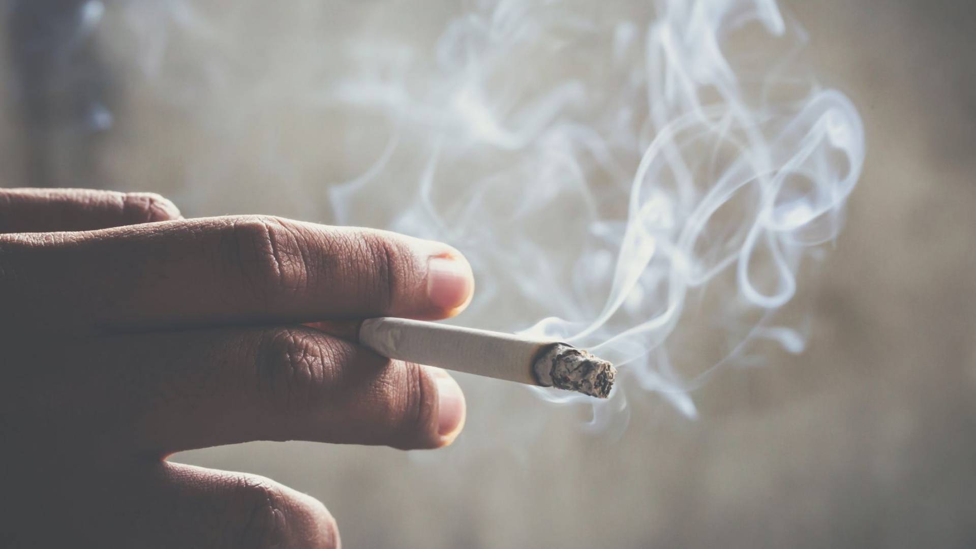 التدخين - تعبيرية