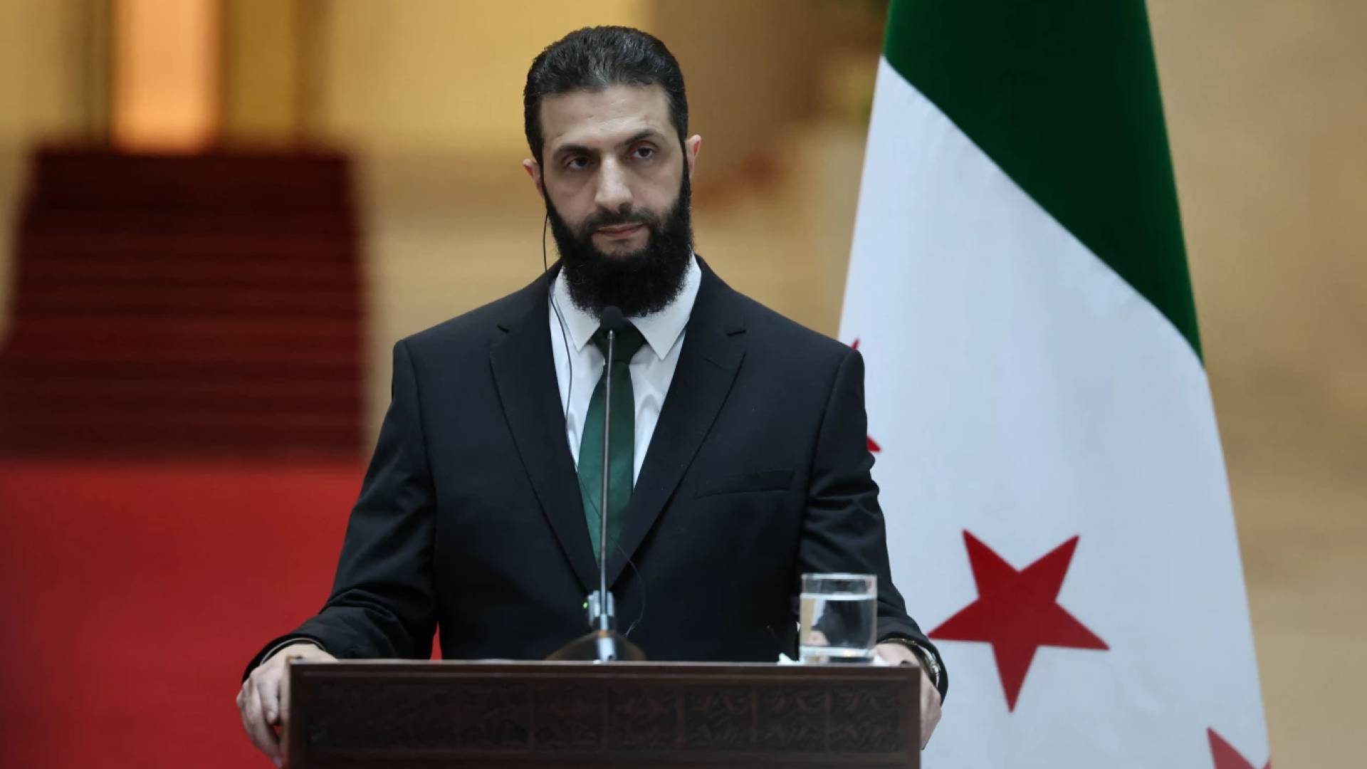 الرئيس السوري أحمد الشرع