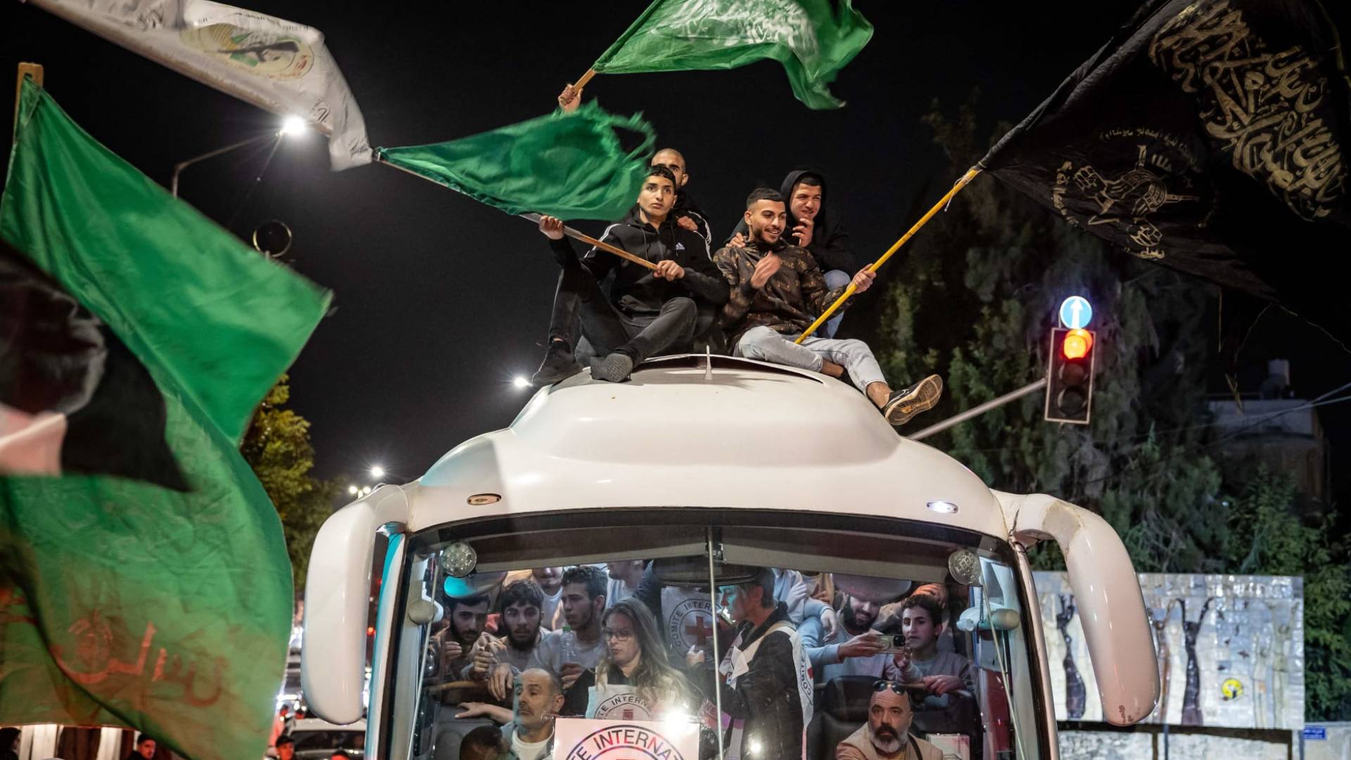 أسرى محررون