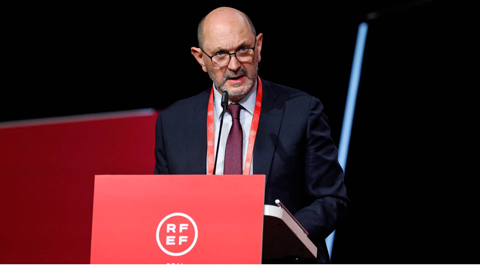 رافاييل لوزان رئيس الاتحاد الإسباني