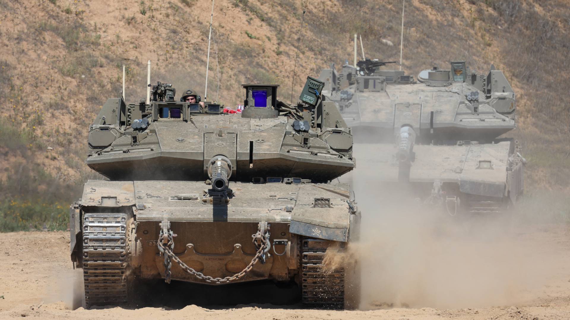 دبابات للاحتلال في قطاع غزة