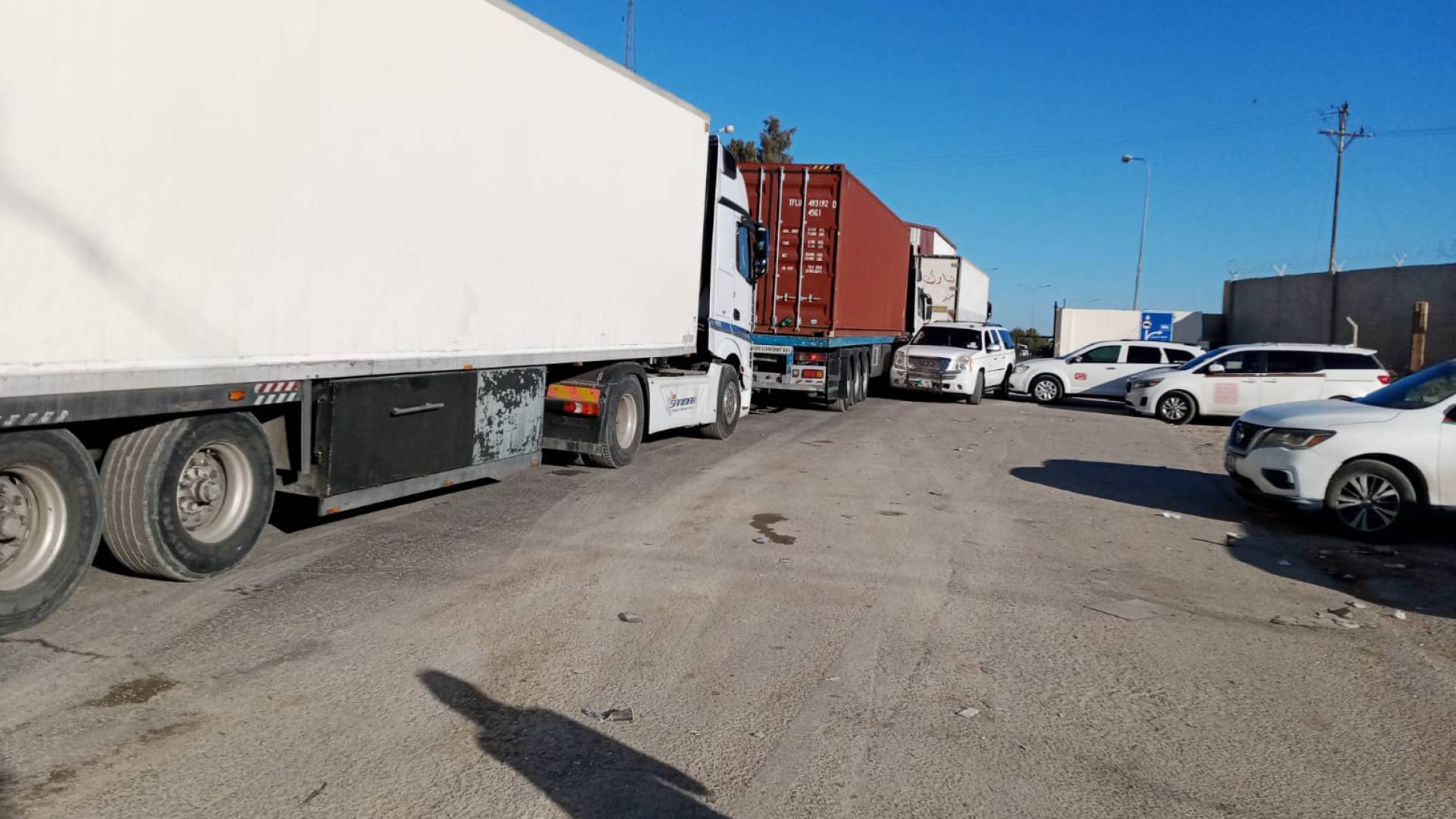 حركة الشحن عبر معبر جابر