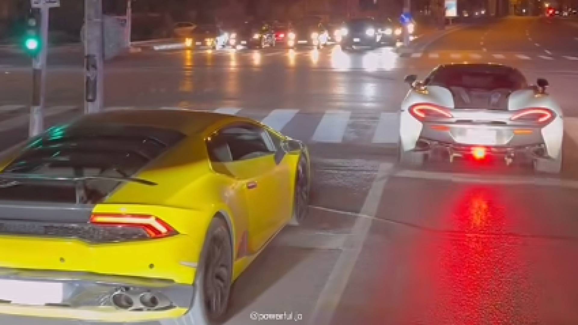 ضبط مركبتين