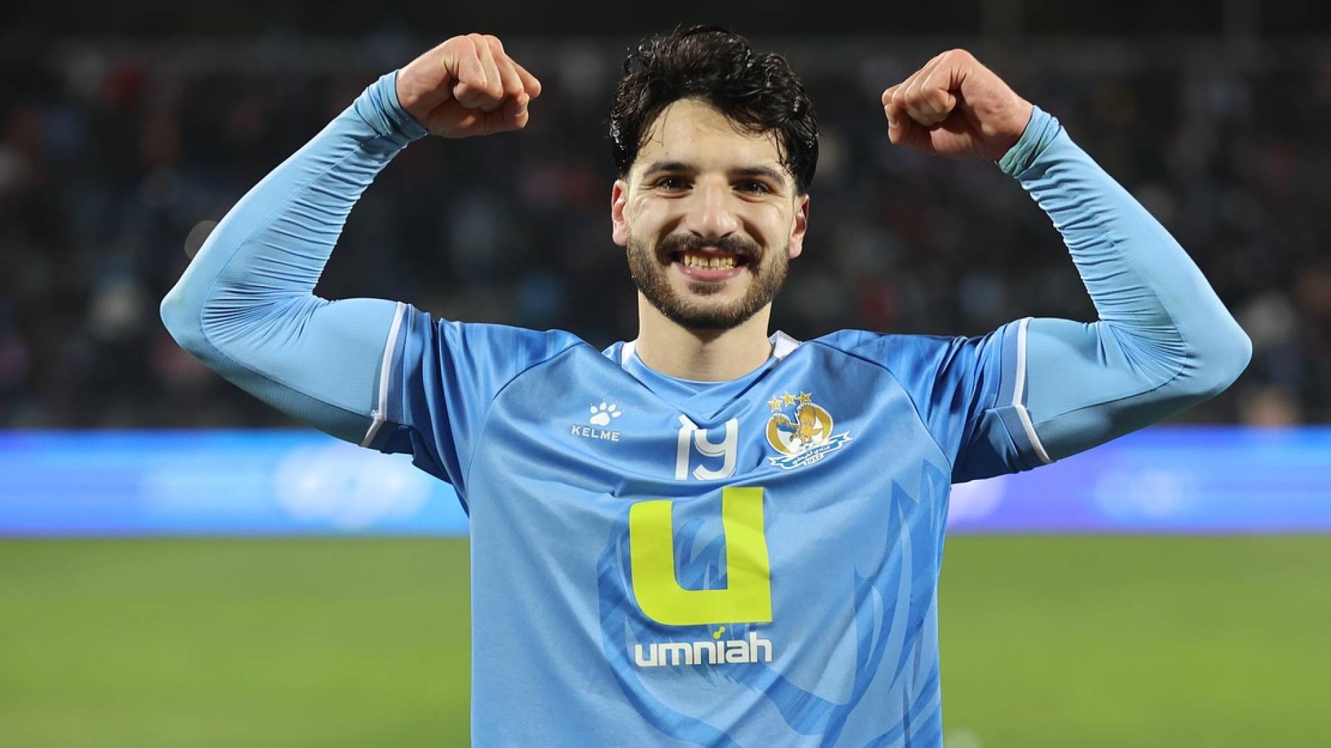 لاعب الفيصلي هادي الحوراني يحتفل بهدف سابق