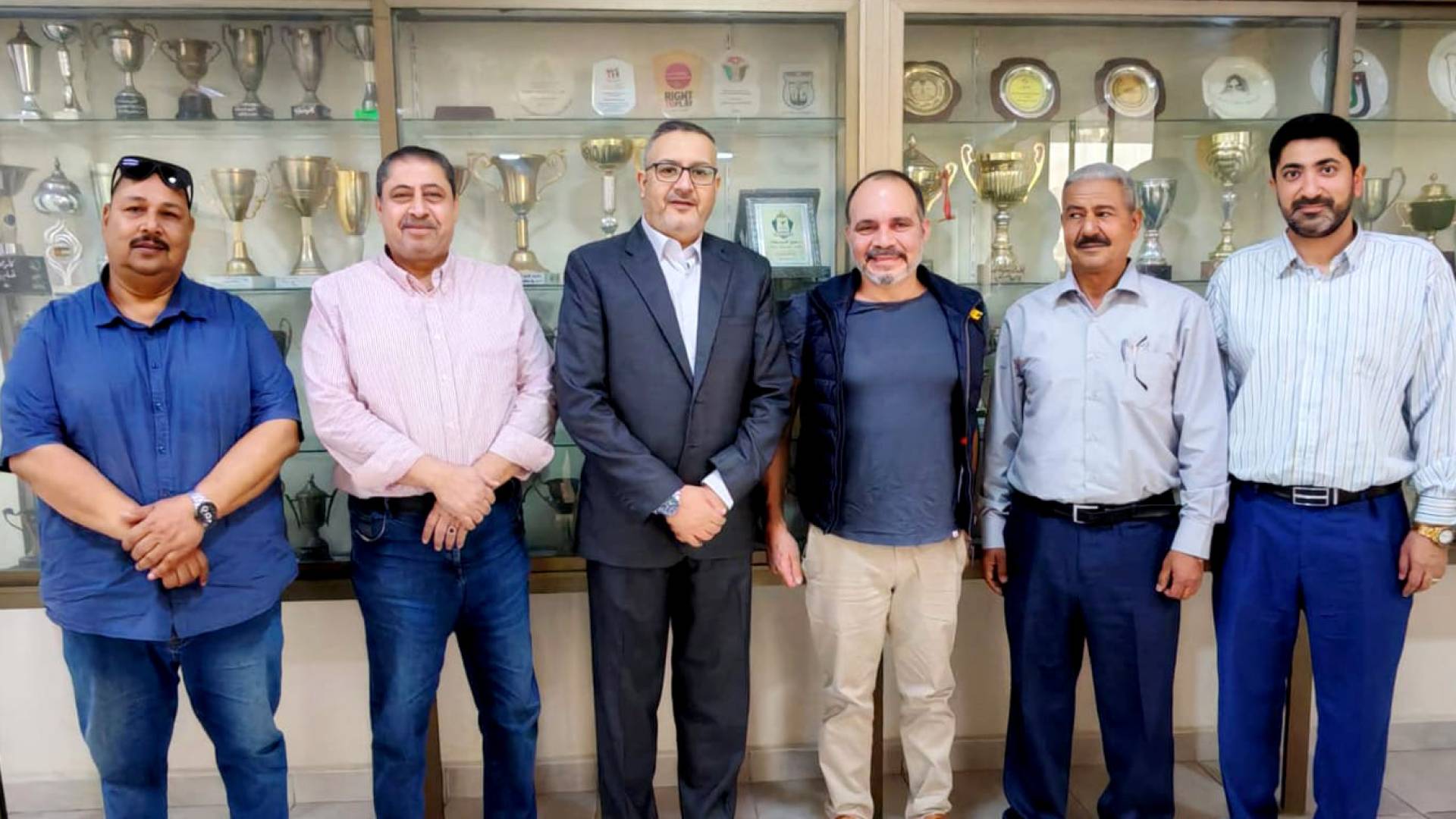 الأمير علي يزور نادي شباب العقبة