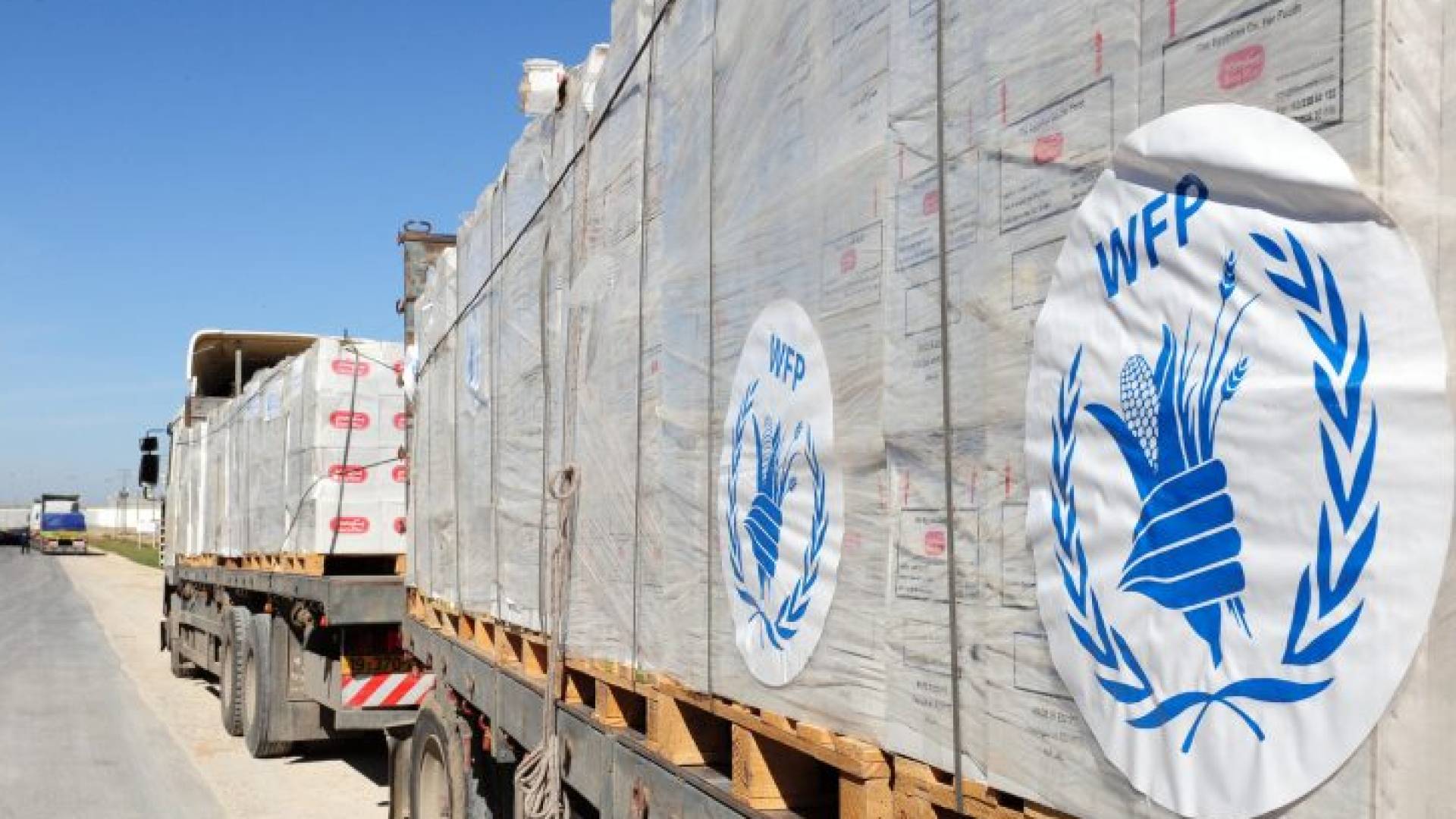 قافلة مساعدات لبرنامج الأغذية العالمي - أرشيفية