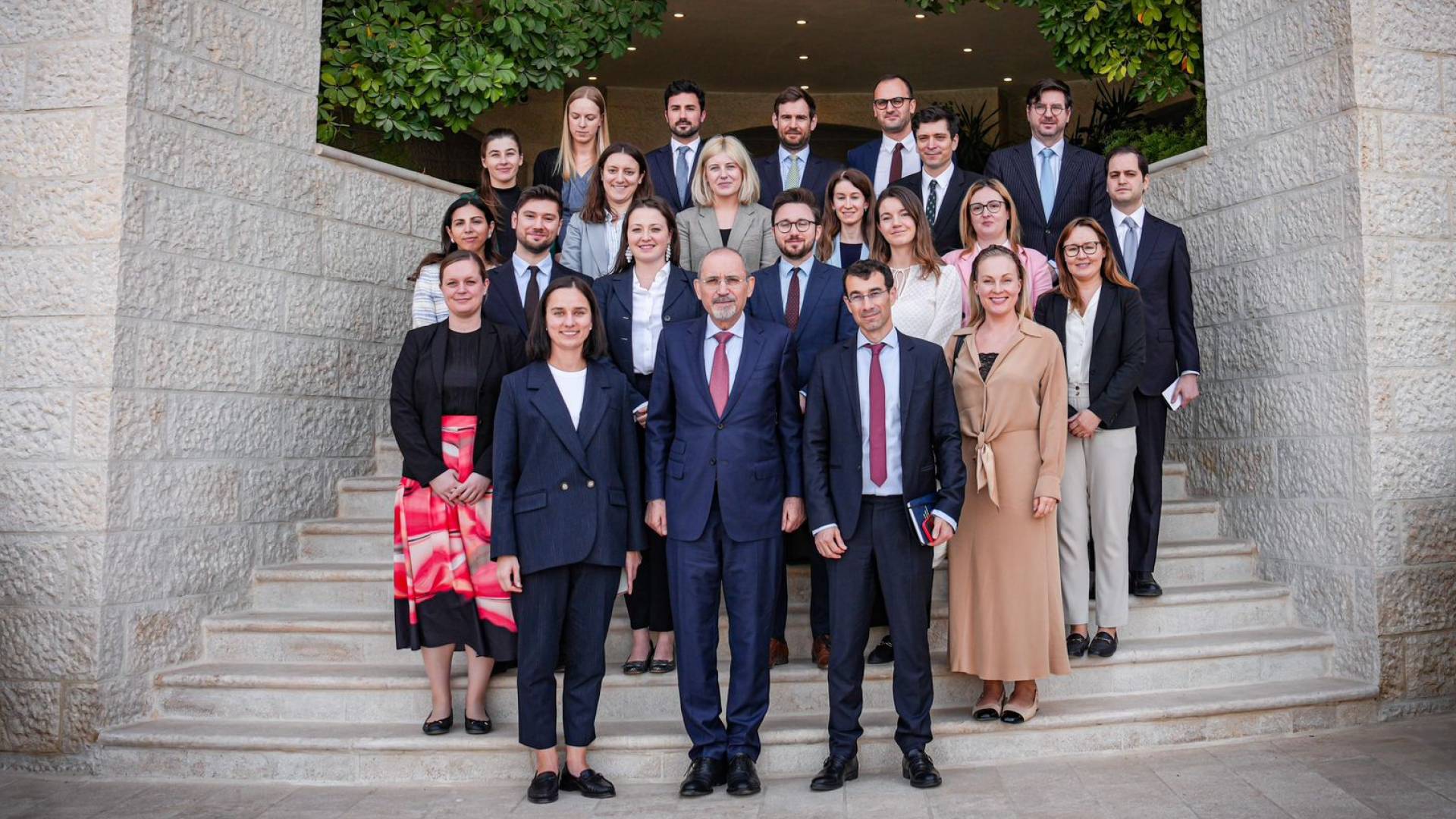 الصفدي يستقبل وفدًا من منظمة "كنائس من أجل السلام في الشرق الأوسط" الأمريكية