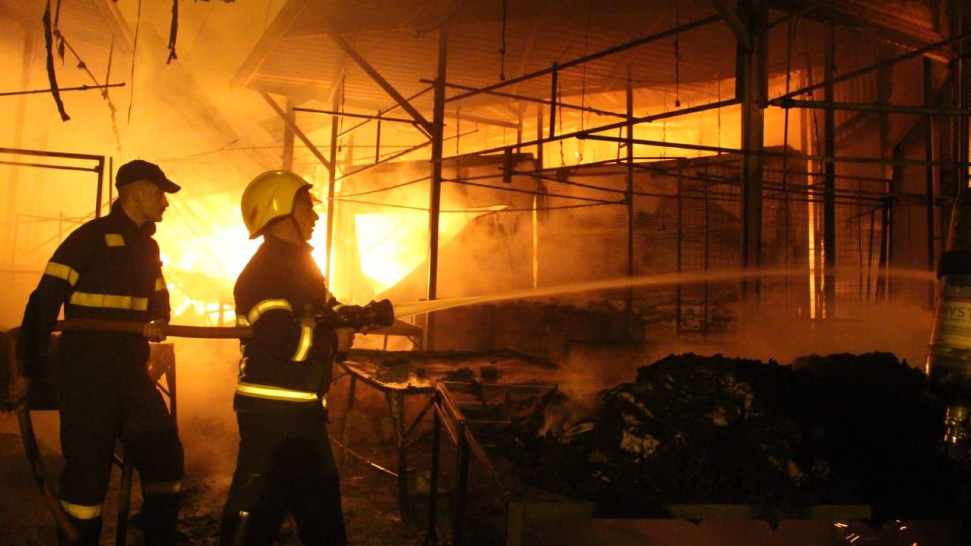 إخماد حريق - تعبيرية